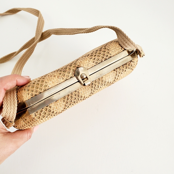 Woven Italian Pattern Crossbody Bag in Tan - Picture 6 of 12